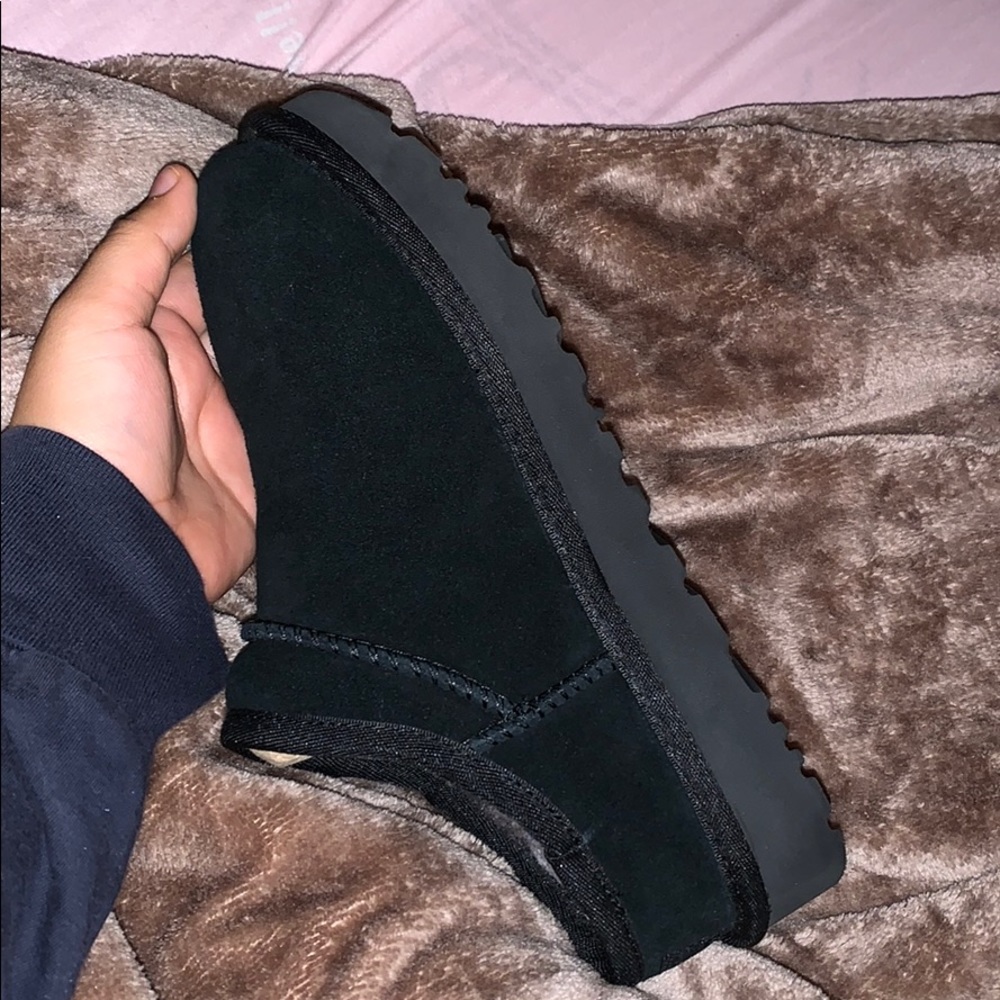 ugh classic slippers - Picture 6 of 8